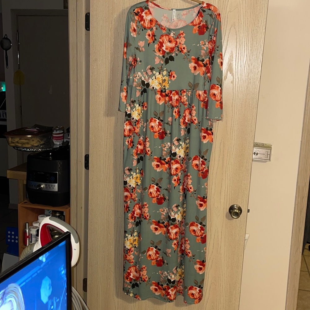 Floral maxi dress 1xl